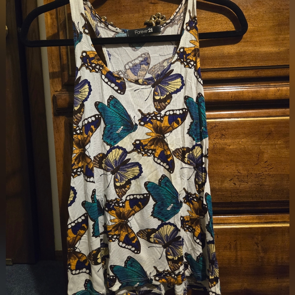 Butterfly tank